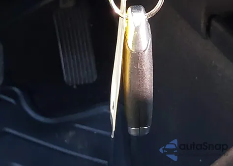 2021 Hyundai Elantra Sel z USA, uszkodzony, nr VIN KMHLM4AG1MU073313